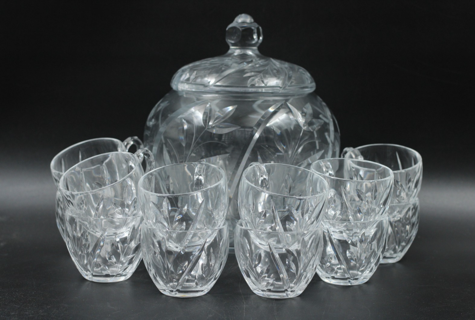 Bowle Set mit 12 Gläsern kalter Glühwein Punsch Kristall Blätter Motiv Vintage